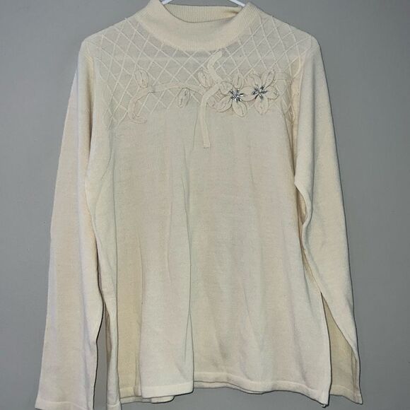 Salon Studio floral embellished sweater size large - Picture 1 of 9
